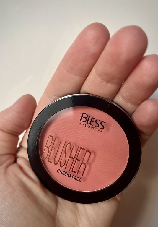 Bless beauty blusher