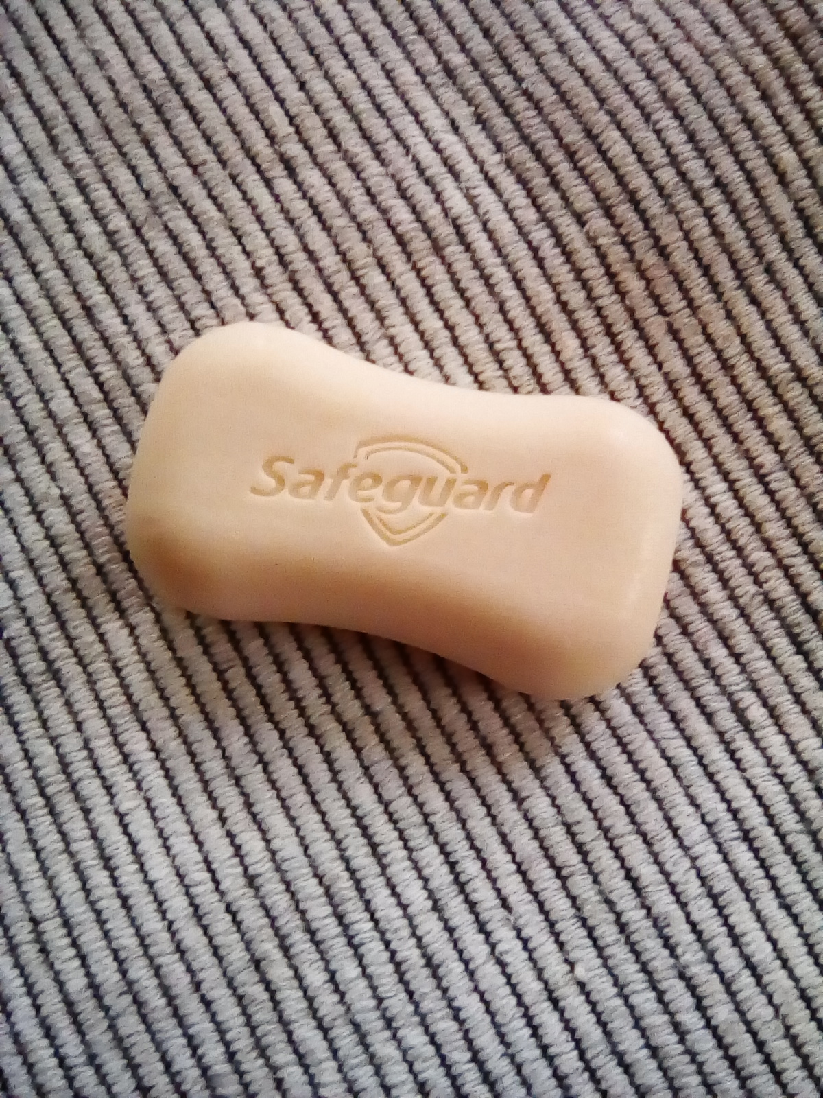 Мило з антибактеріальною дією Safeguard Active Soap