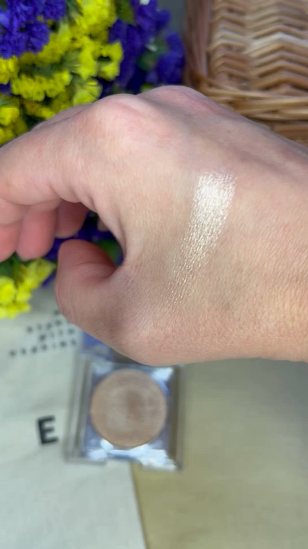 Кремовий хайлайтер LAMEL Make Up HOPE Cream-To-Powder Highlighter