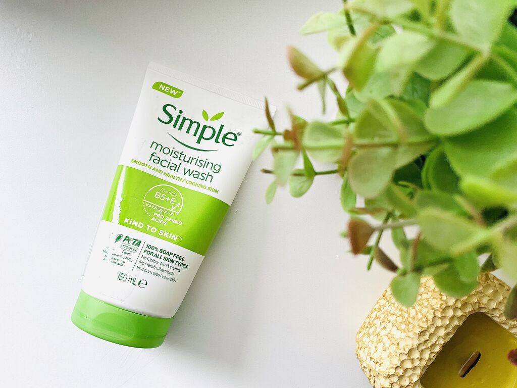 Simple Kind to Skin Moisturising Facial Wash