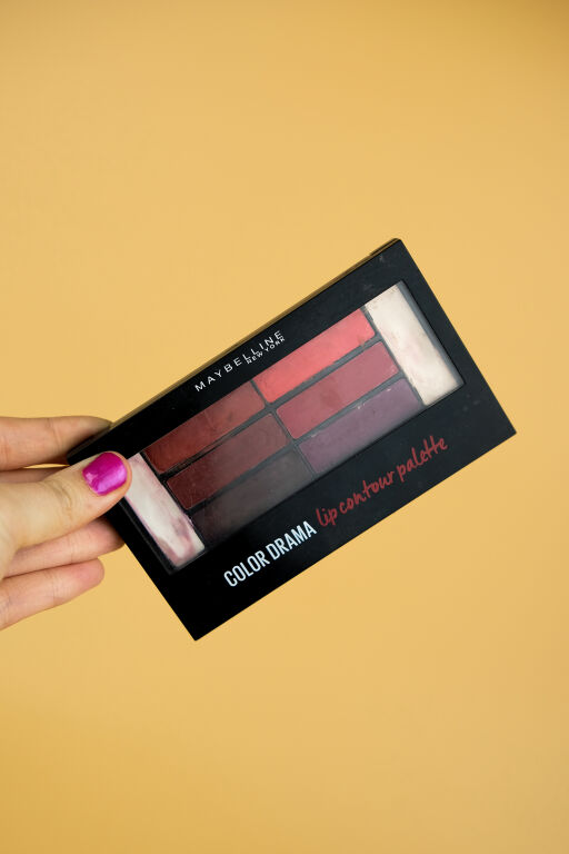 Maybelline  Color Drama Lip Contour Palette: драма чи ні?