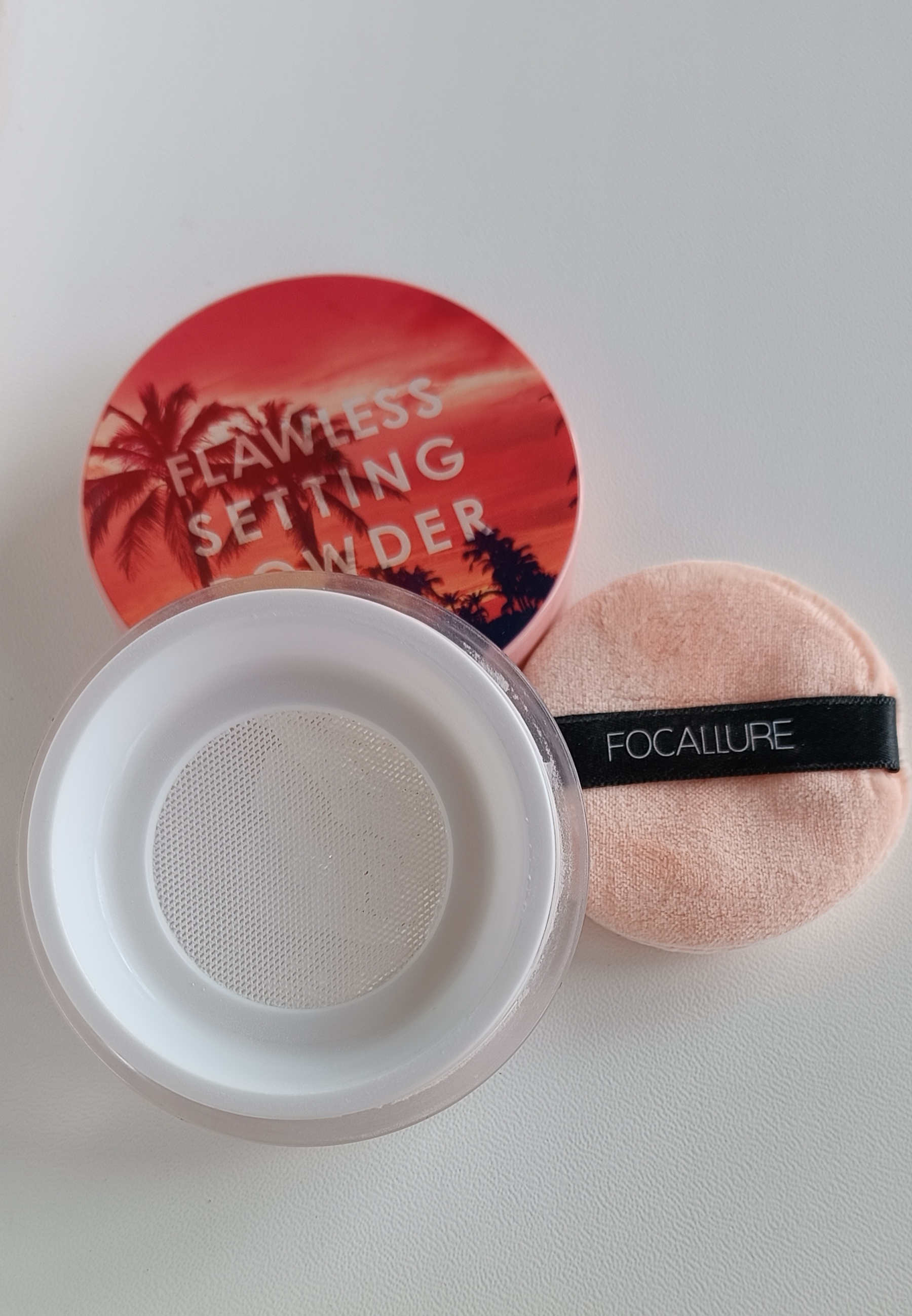 Фіксуюча розсипчаста пудра для обличчя Focallure Flawless Setting Powder 01 Transparent Chiffone