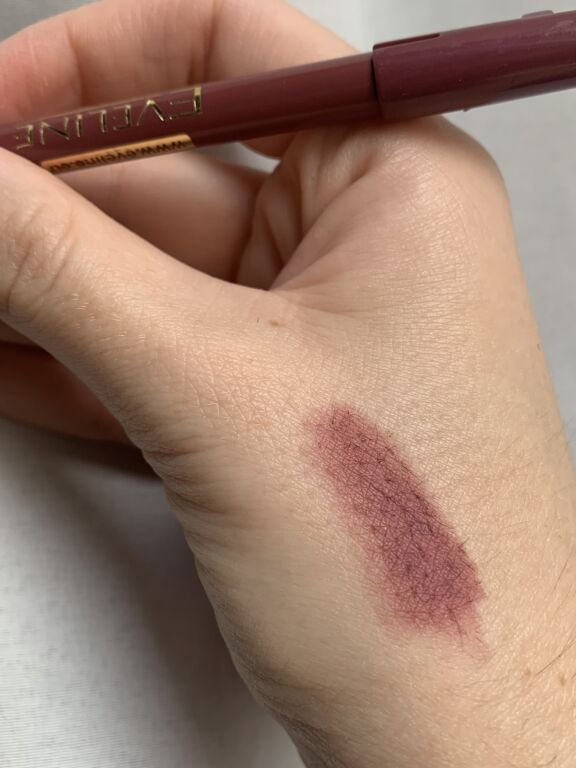 Олівець для губ Eveline #18 Light Plum