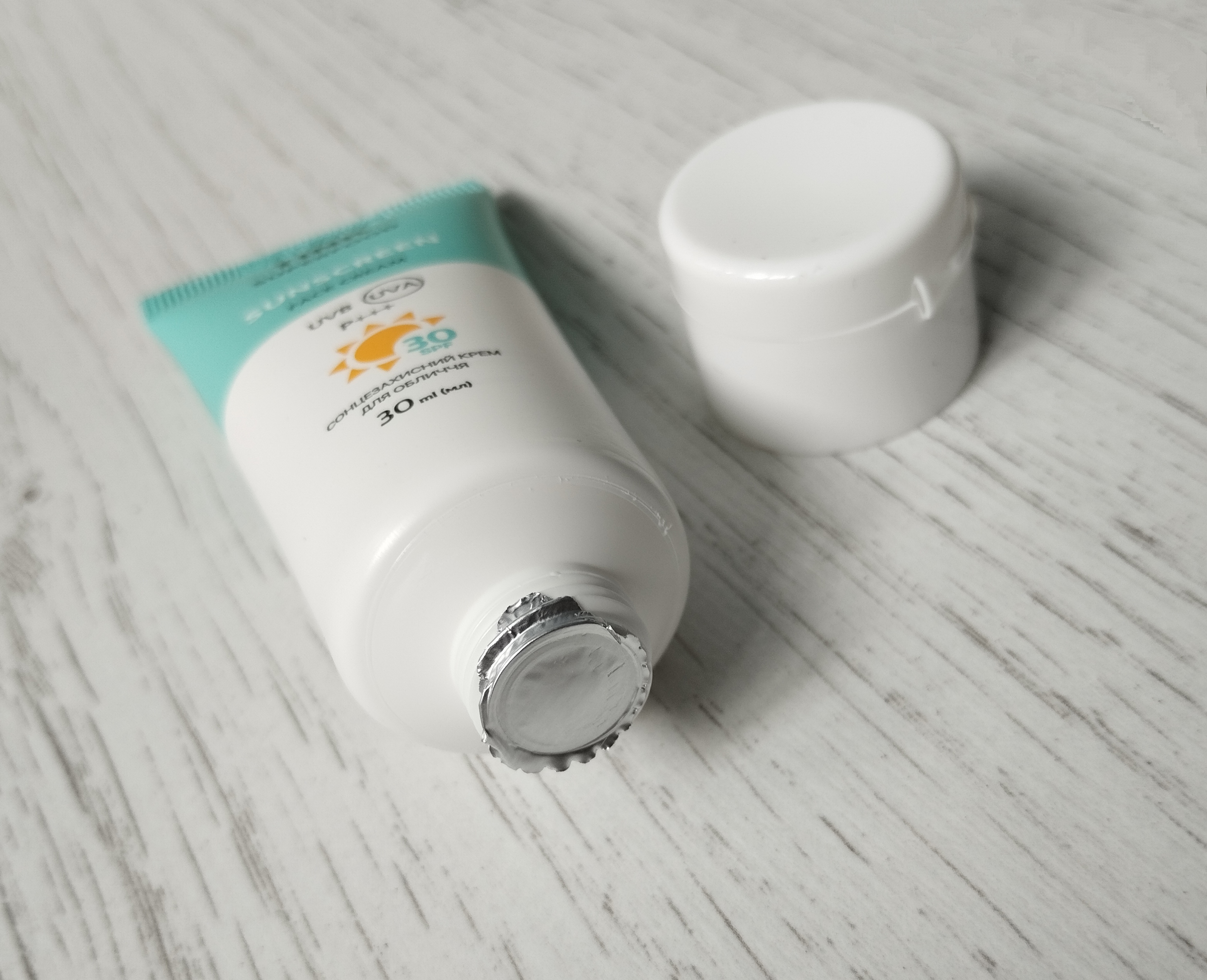 Tink Superfood SPF30 Sunscreen face cream