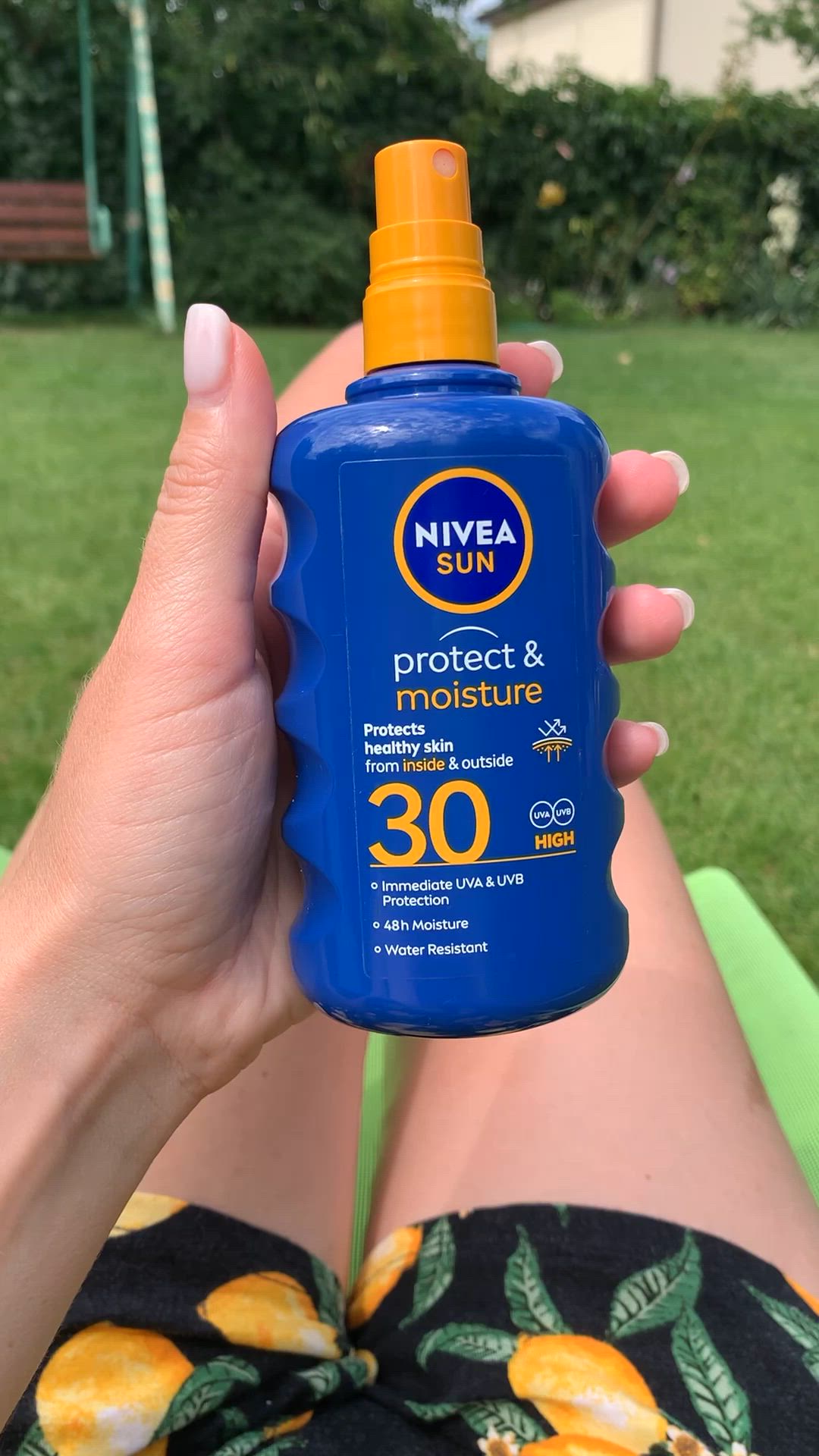 NIVEA SUN сонцезахисний спрей для тіла і обличчя