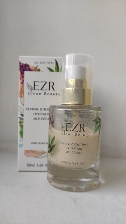 Прекрасний український догляд за обличчям від EZR clean beauty 