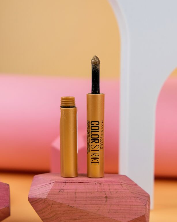 Maybelline Color Strike Eye Shadow Pen: а якої якості шимерні стіки? 