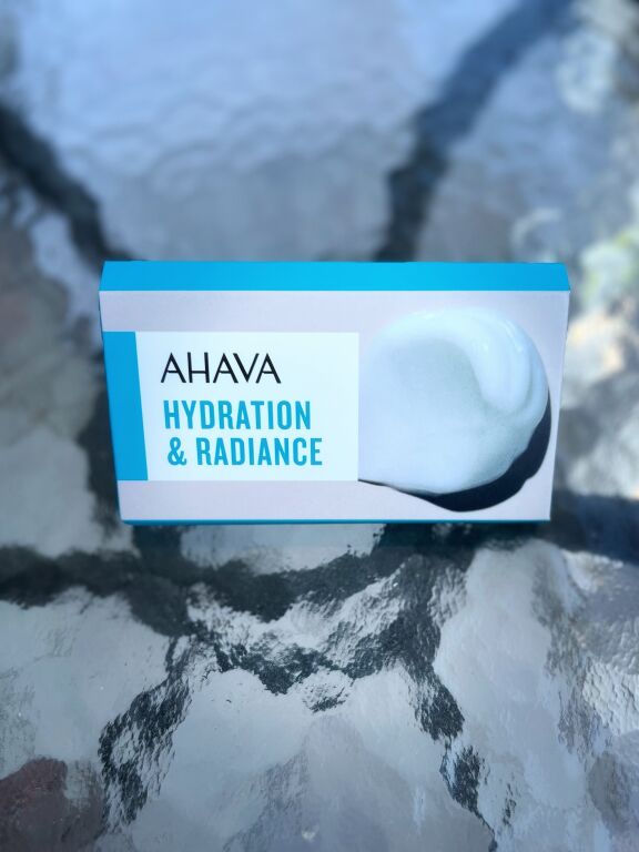 Знайомство з брендом AHAVA.