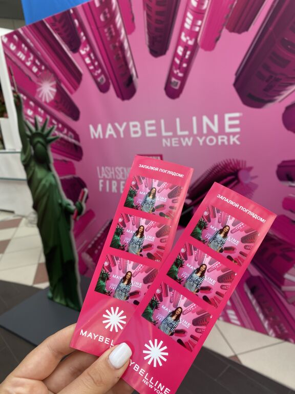 Туш Maybelline