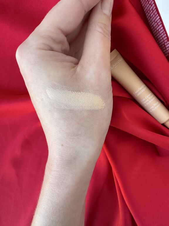 Clarins Everlasting Long-Wearing And Hydration Concealer