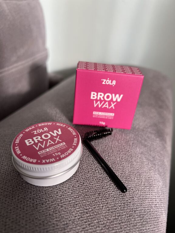 Фіксація брів за допомогою Zola Brow Wax