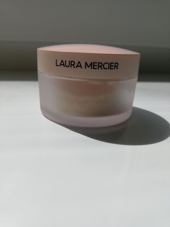 Laura mercier translucent loose setting powder ultra blur