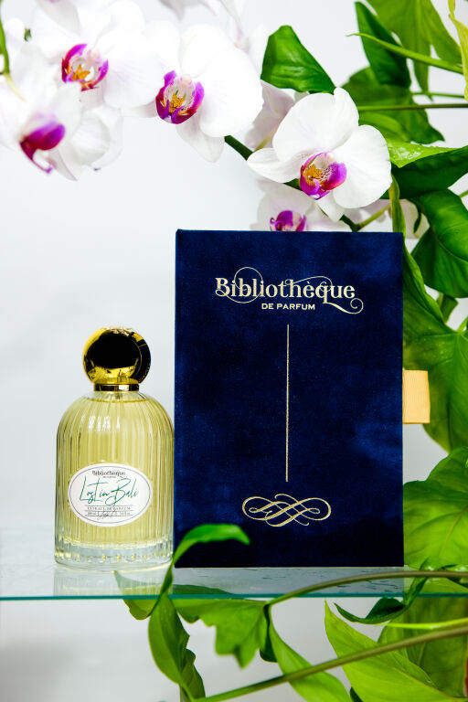 Загубленні посеред таємничого острова: Bibliotheque de Parfum Lost in Bali