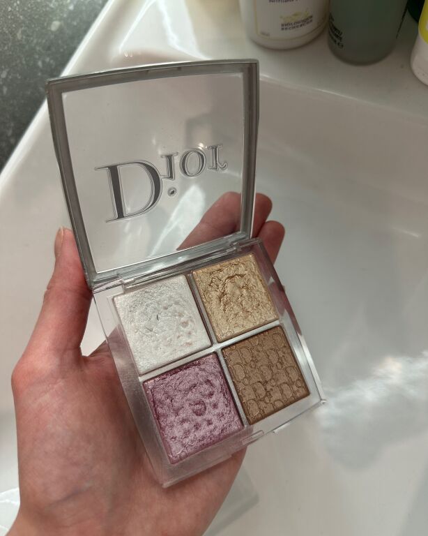 Dior shining