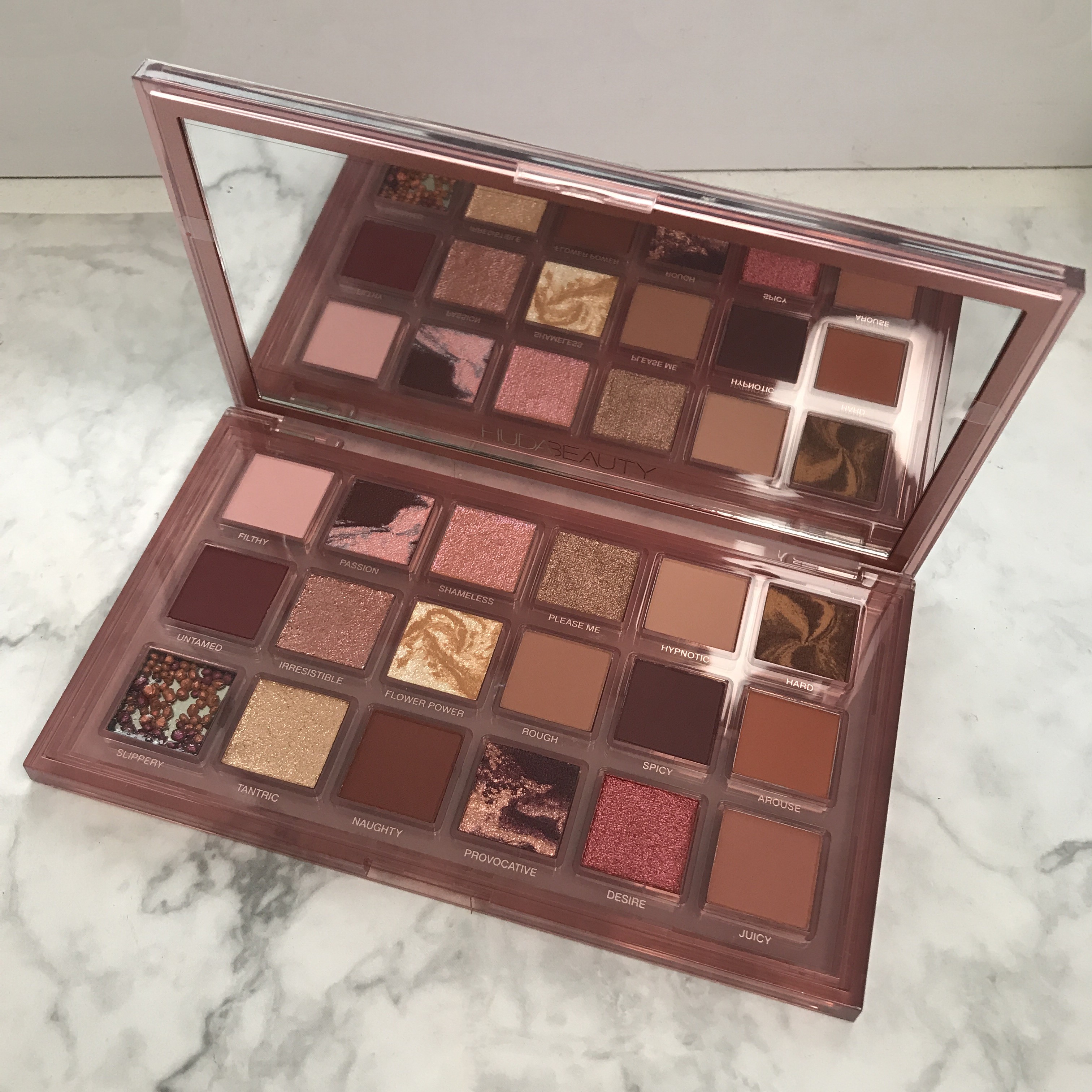 Huda Beauty Naughty Nude Eyeshadow Palette