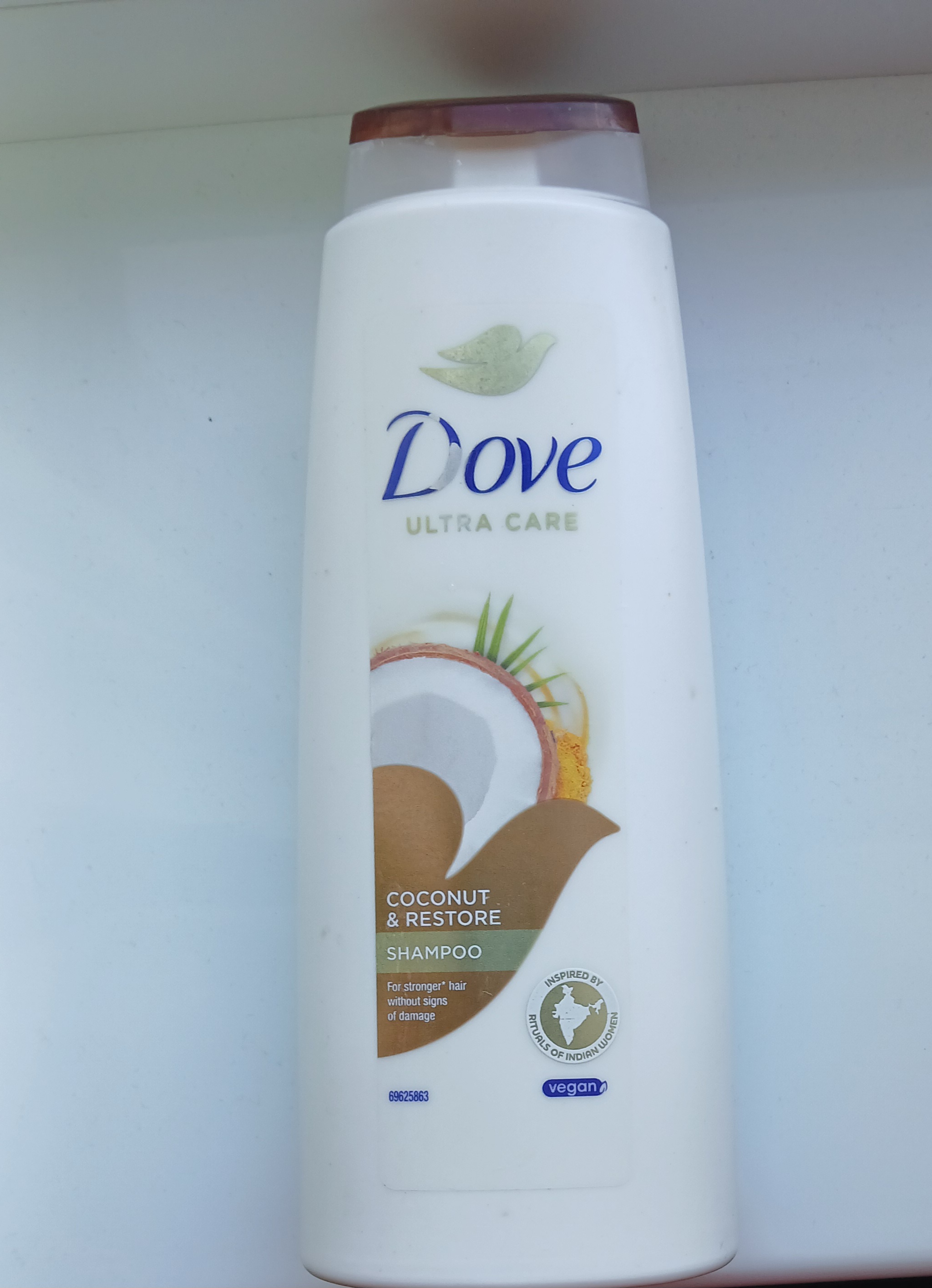 Dove nourishing secret відновлення з куркумою та кокосовою олією