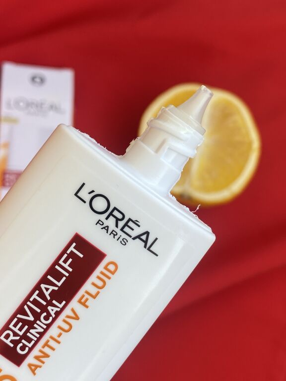 L'Oreal Paris Revitalift Vitamin C це ж класно)