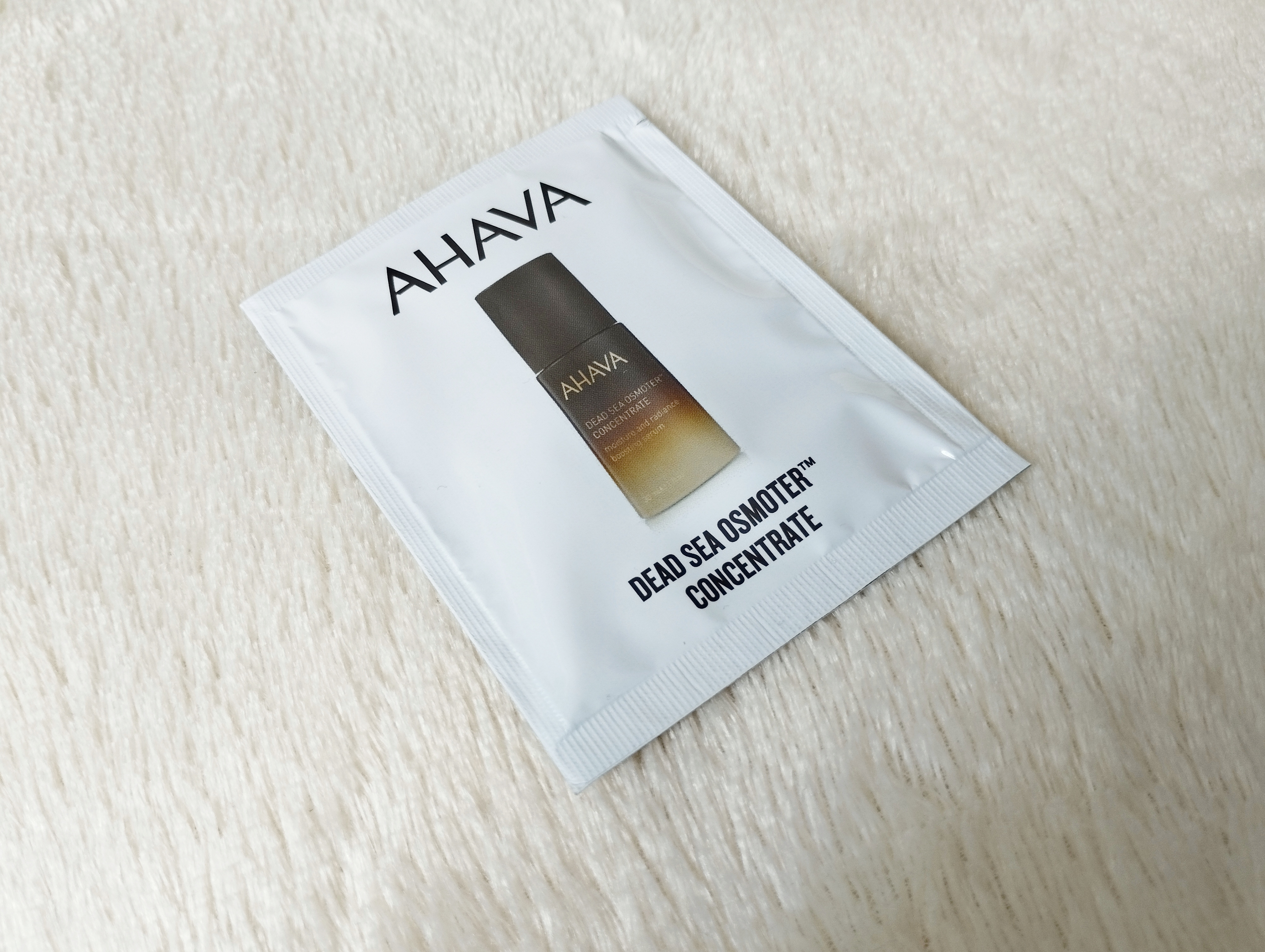 Сироватка для обличчя з мінералами Ahava Dead Sea Osmoter Concentrate