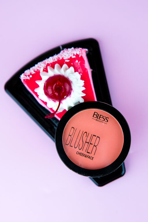 Вишенька на торті будь якого макіяжу : Bless Beauty Blusher