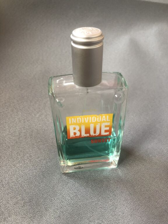 Avon Individual Blue Sunset. Так чим там пахне захід сонця?