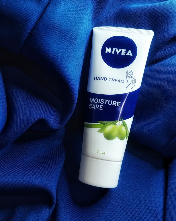  Nivea крем для рук з оливковою олією