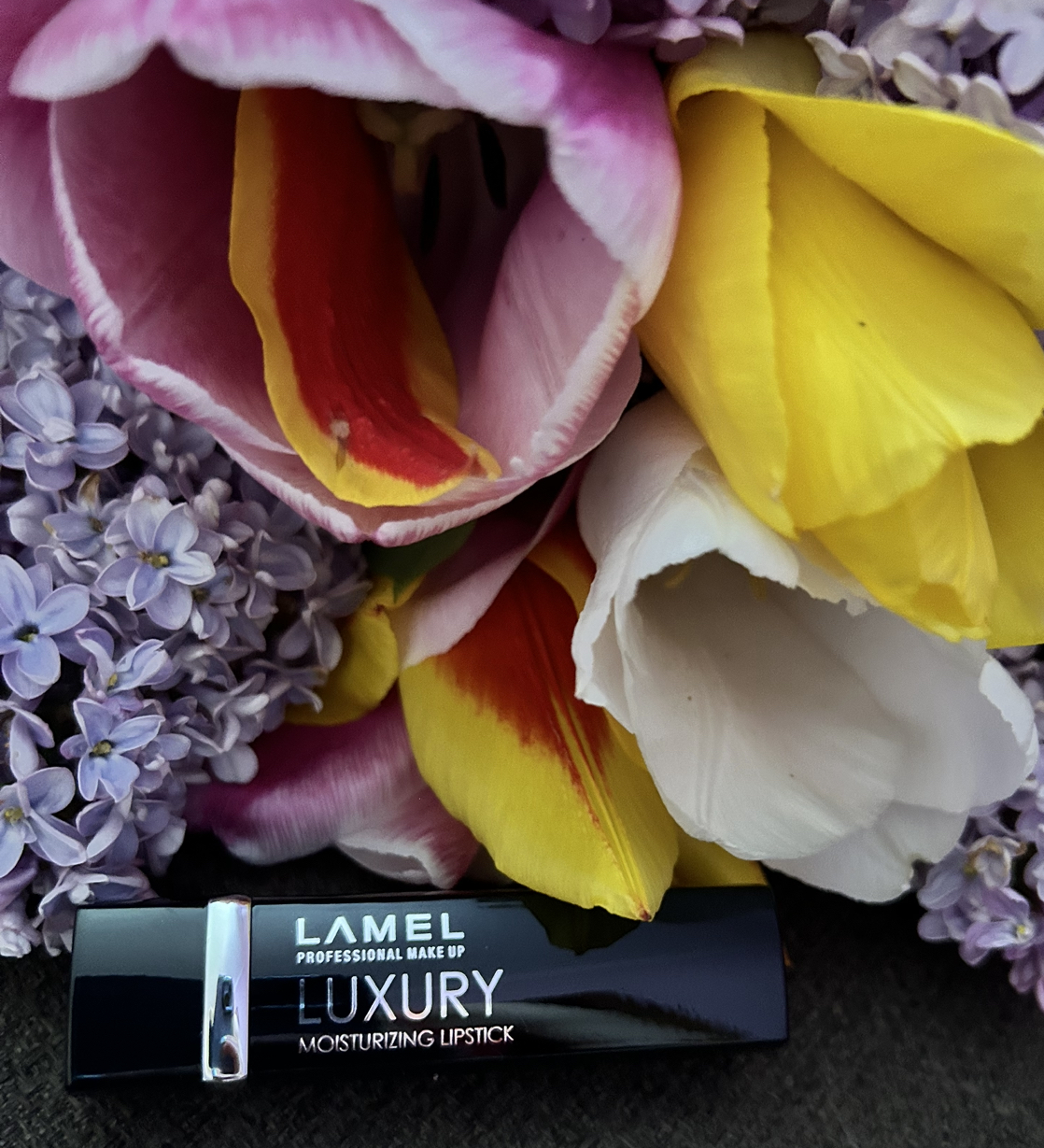 Lamel Professional Luxury Moisturizing Lipstick
