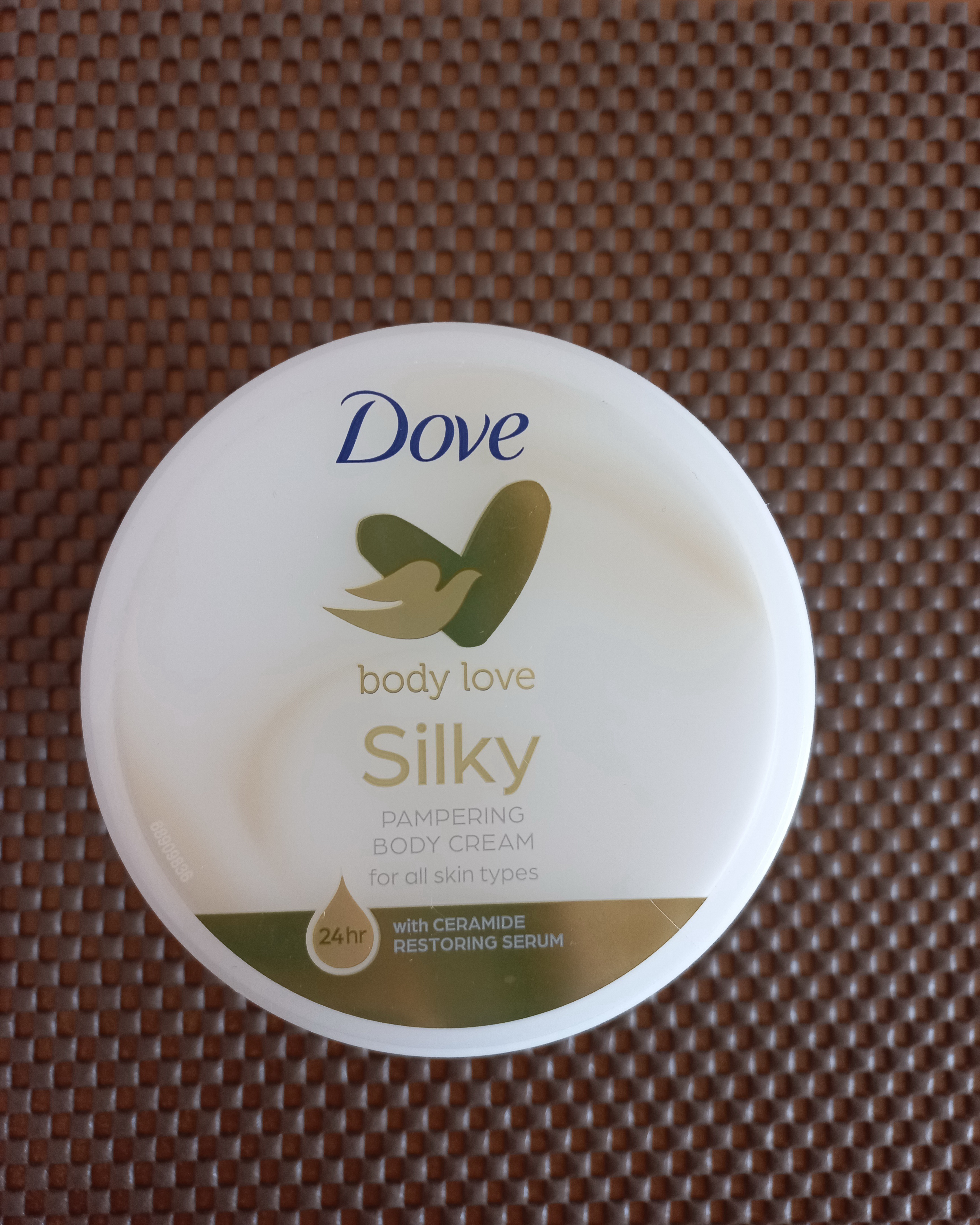 Dove Body Love Silky крем для тіла