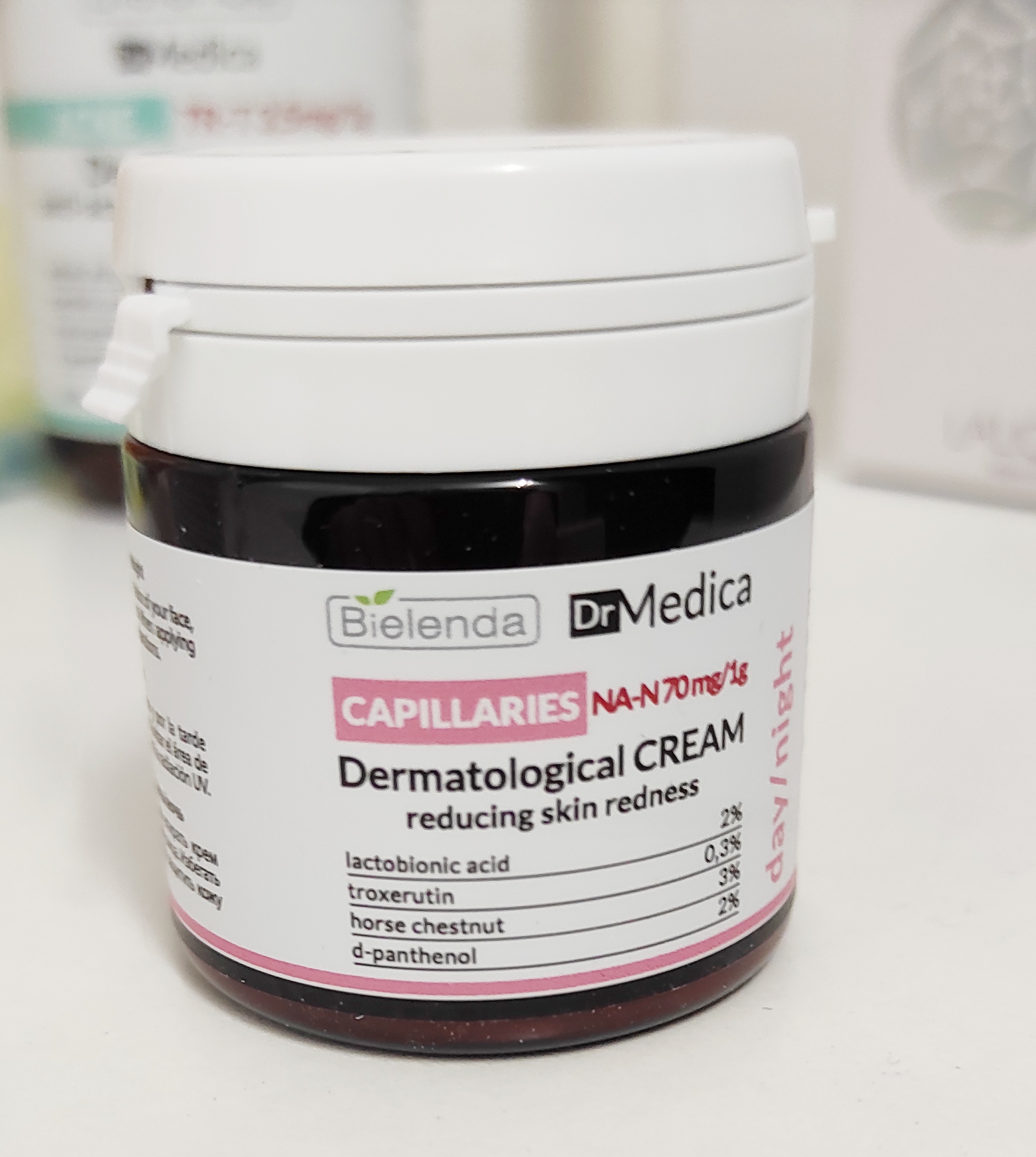 Крем від почервонінь Bielenda Dr Medica Capillaries Dermatological Redness Reducing Cream