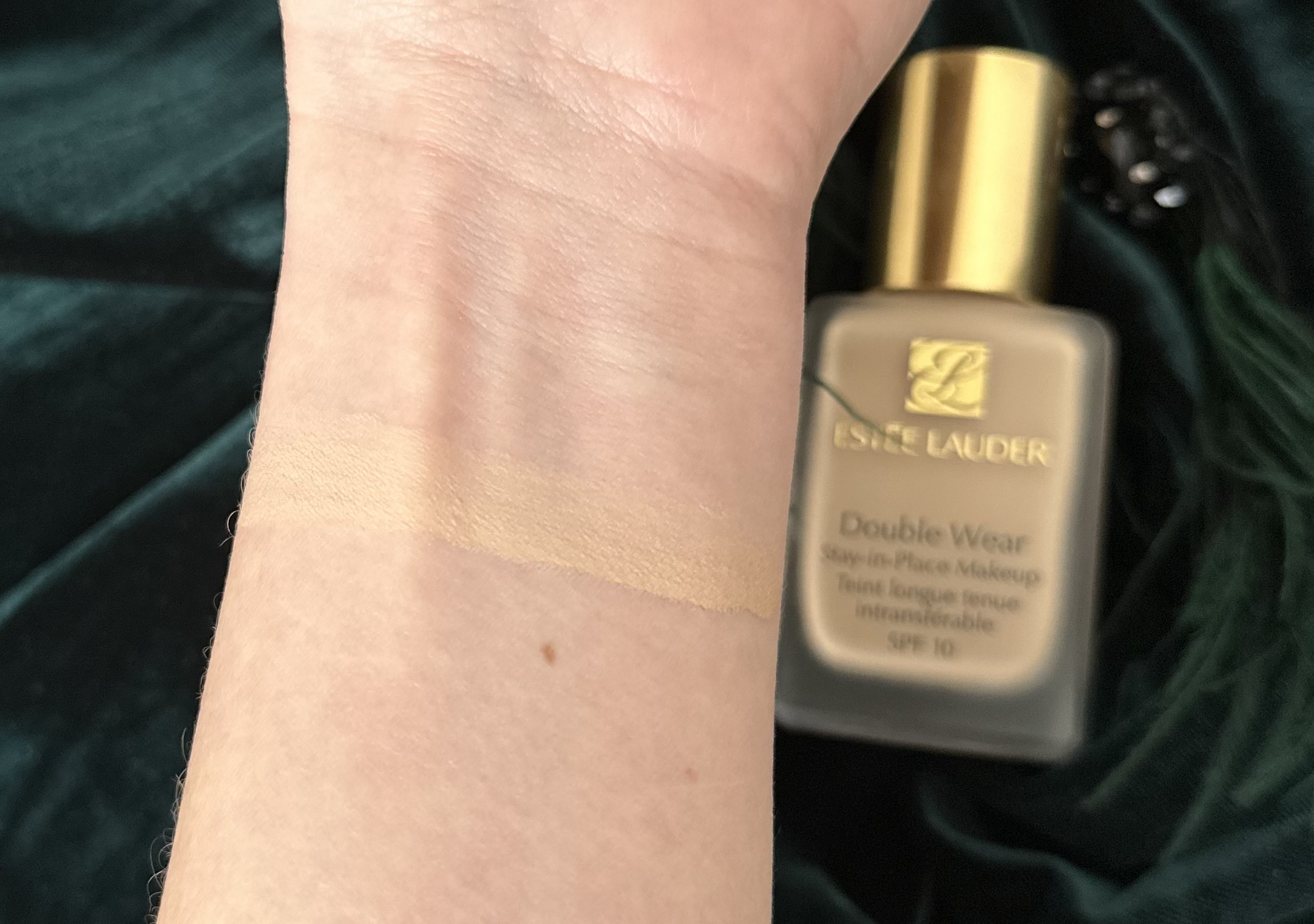 🦋Estee Lauder Double Wear Stay-in-Place Makeup SPF10🦋