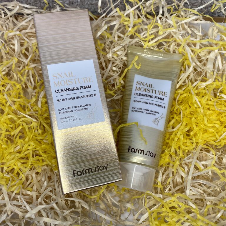 Пінка для вмивання FarmStay Snail Moisture Cleansing Foam 🐌