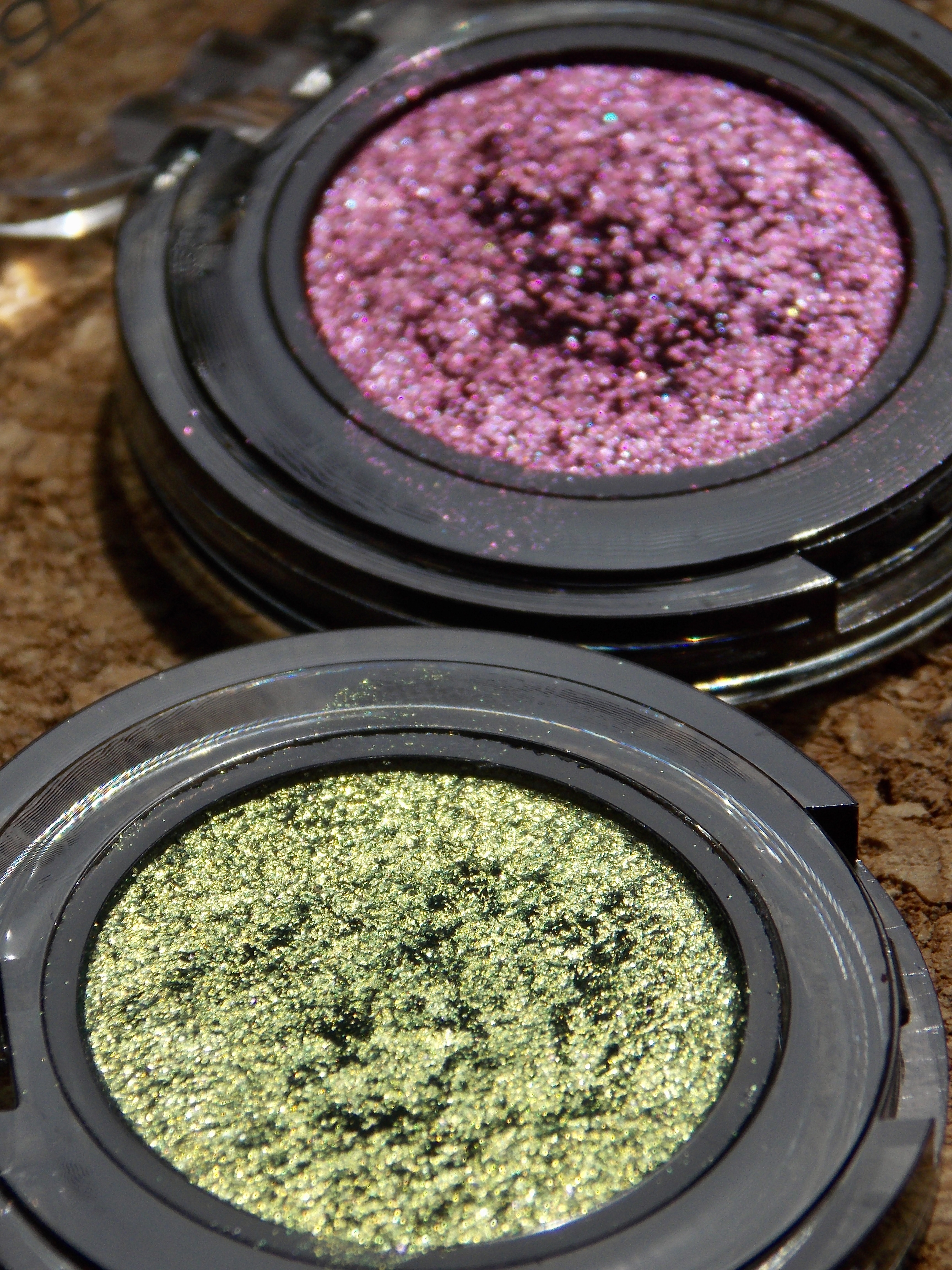 Catrice Space Glam Chrome Eyeshadow