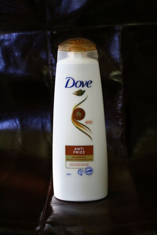 Шампунь Dove Anti-Frizz Shampoo