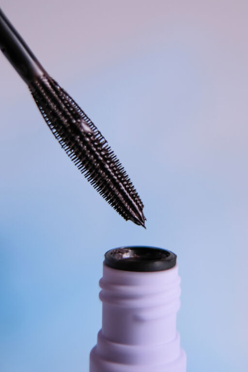 Хто замовляв пухнасті вії ? Hedonic Mascara Perfect