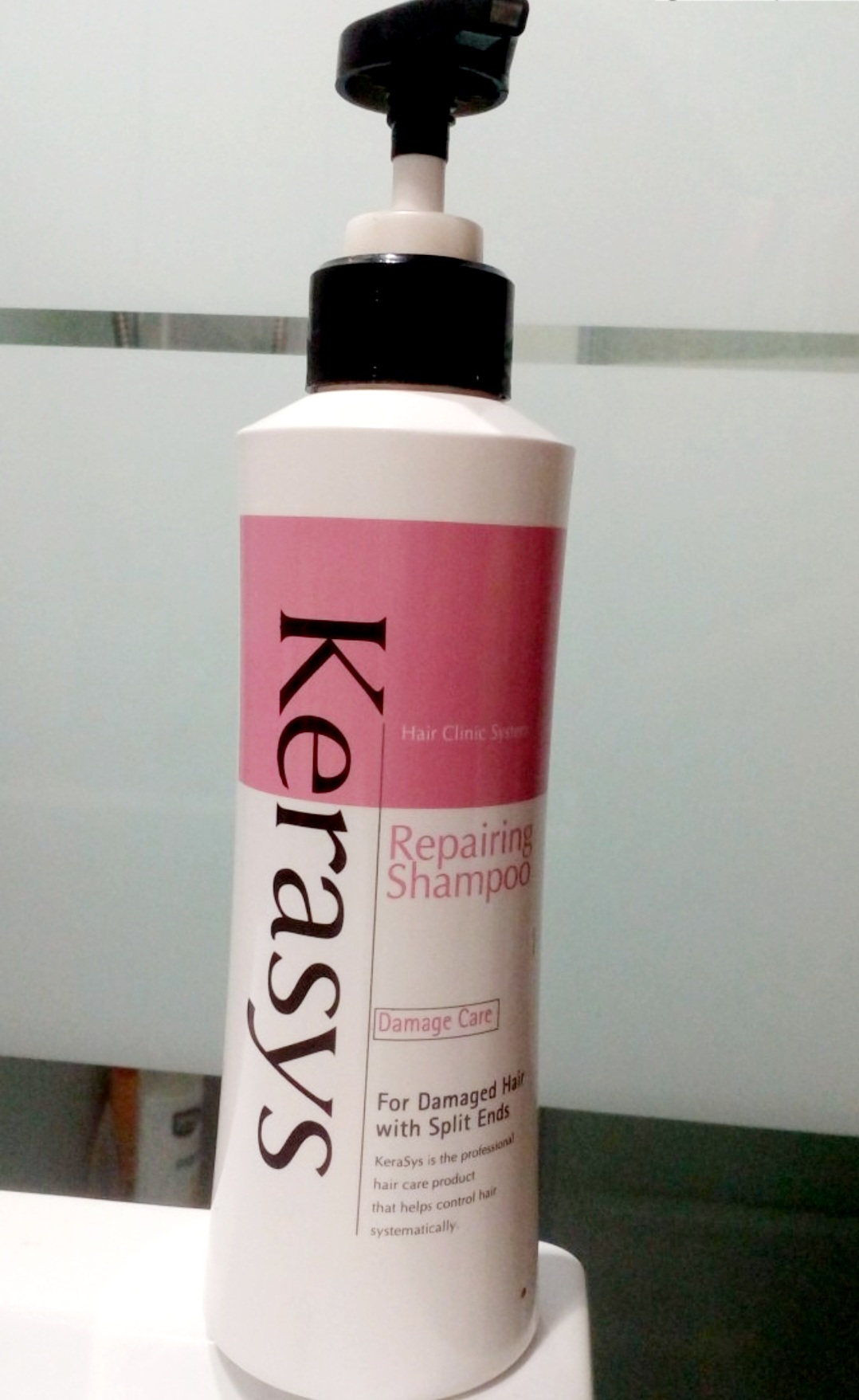 Шампунь відновлюючий KeraSys Hair Clinic Repairing Shampoo