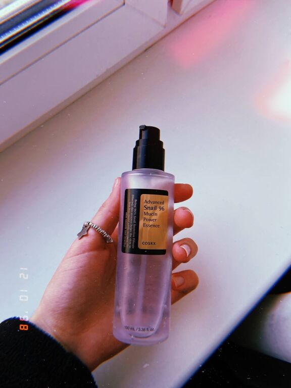 Огляд Cosrx  Advanced Snail 96 Mucin Power Essence та секрет використання