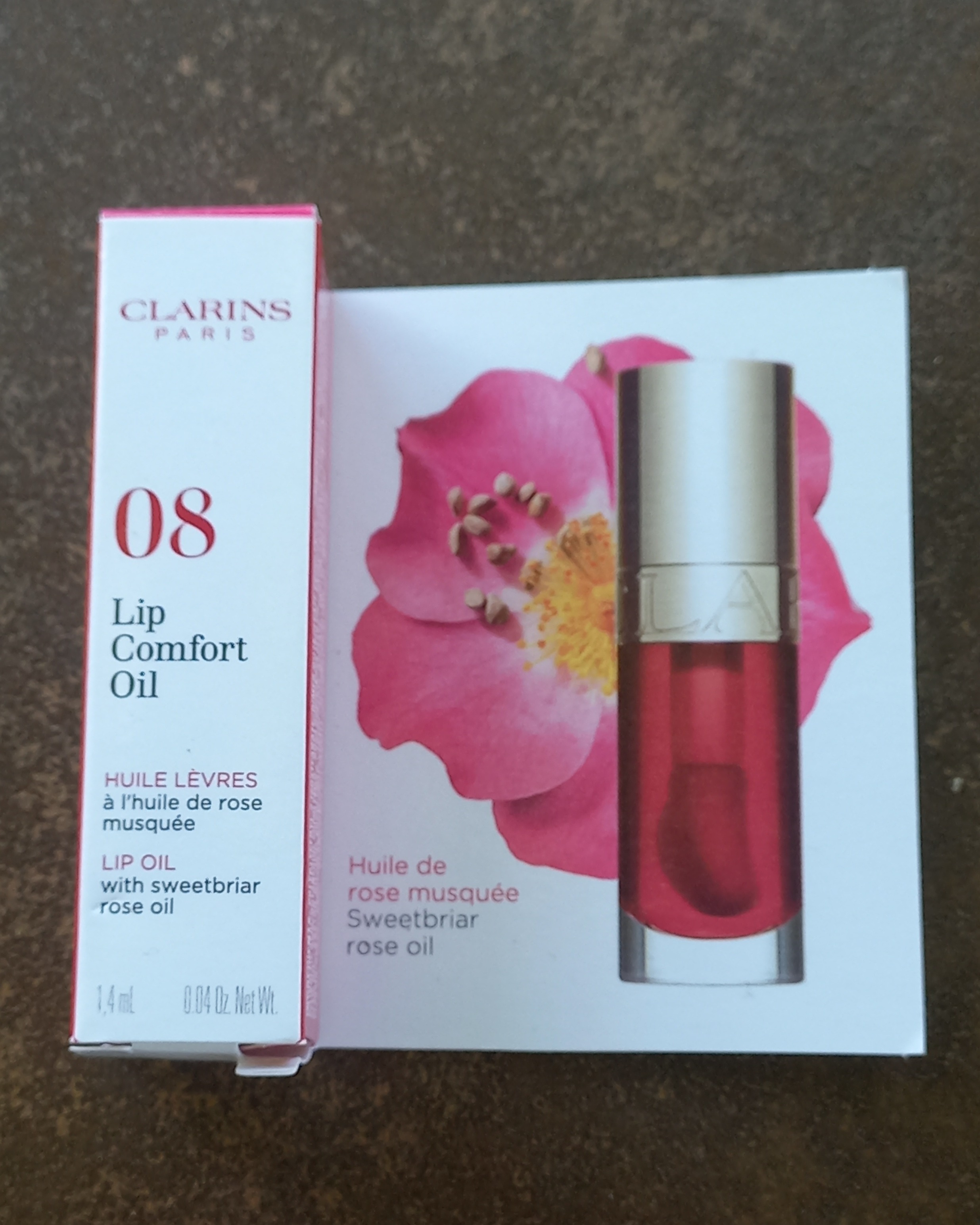 Олійка для губ від Clarins