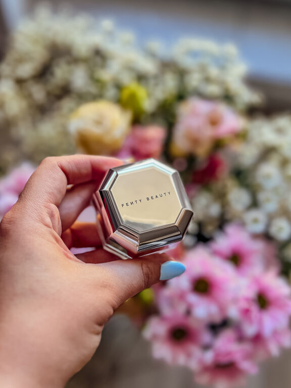 Розпіарена матуюча пудра Fenty Beauty Filt'R Instant Retouch Setting Powder