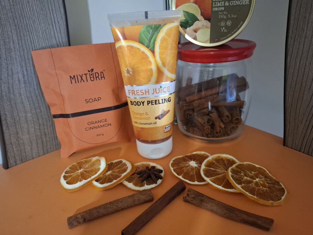 пілінг для тіла Fresh Orange Juice & Cinnamon