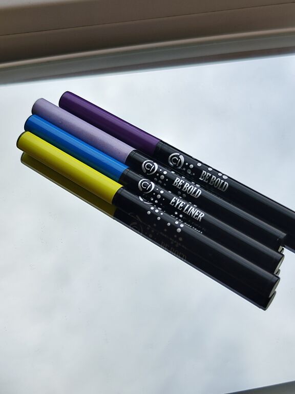 Чесний огляд на олівці Colour Intense Be Bold + порівняння з GlamBee