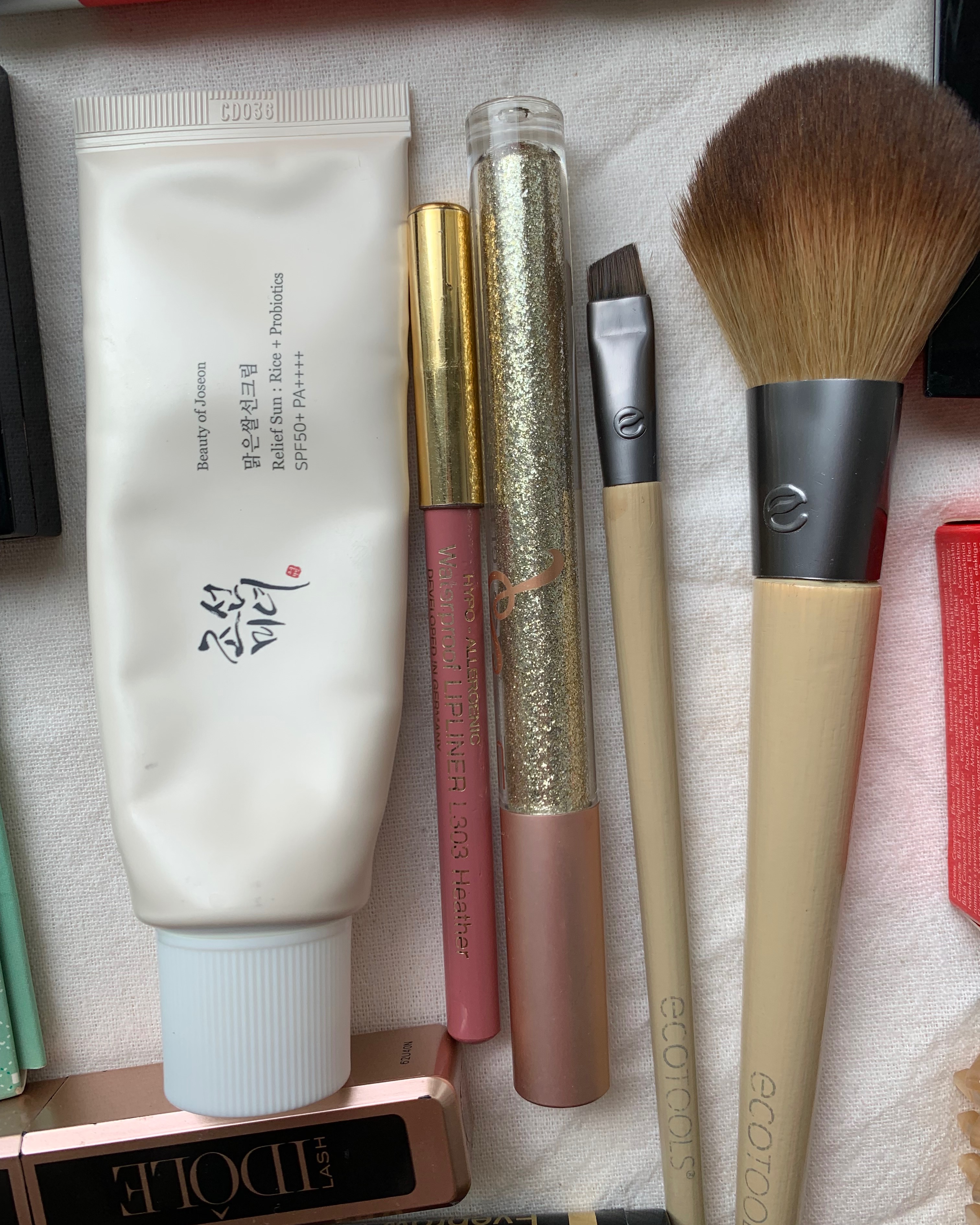 ЩО В МОЇЙ ЛІТНІЙ КОСМЕТИЧЦІ:Lancome, Shyseido, Kiko, Pupa, Givenchy, Ecotools, Lancaster та інші