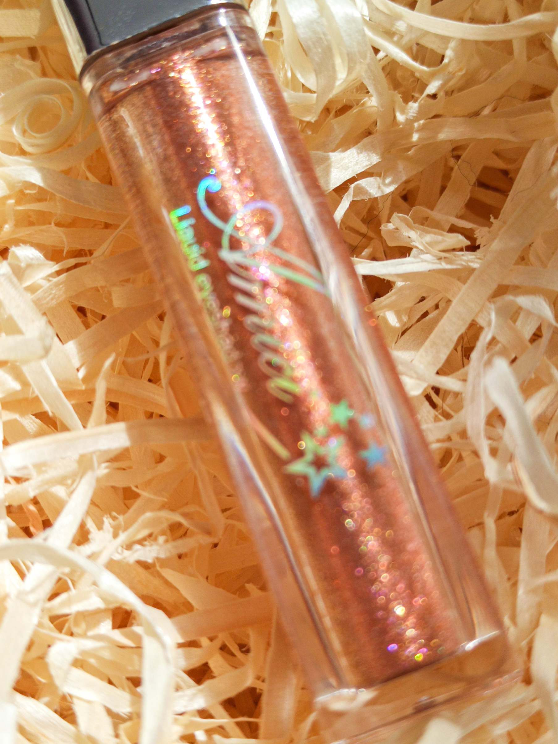 Kiss Kylie Liquid Eyeshadow: Diamond Shiny