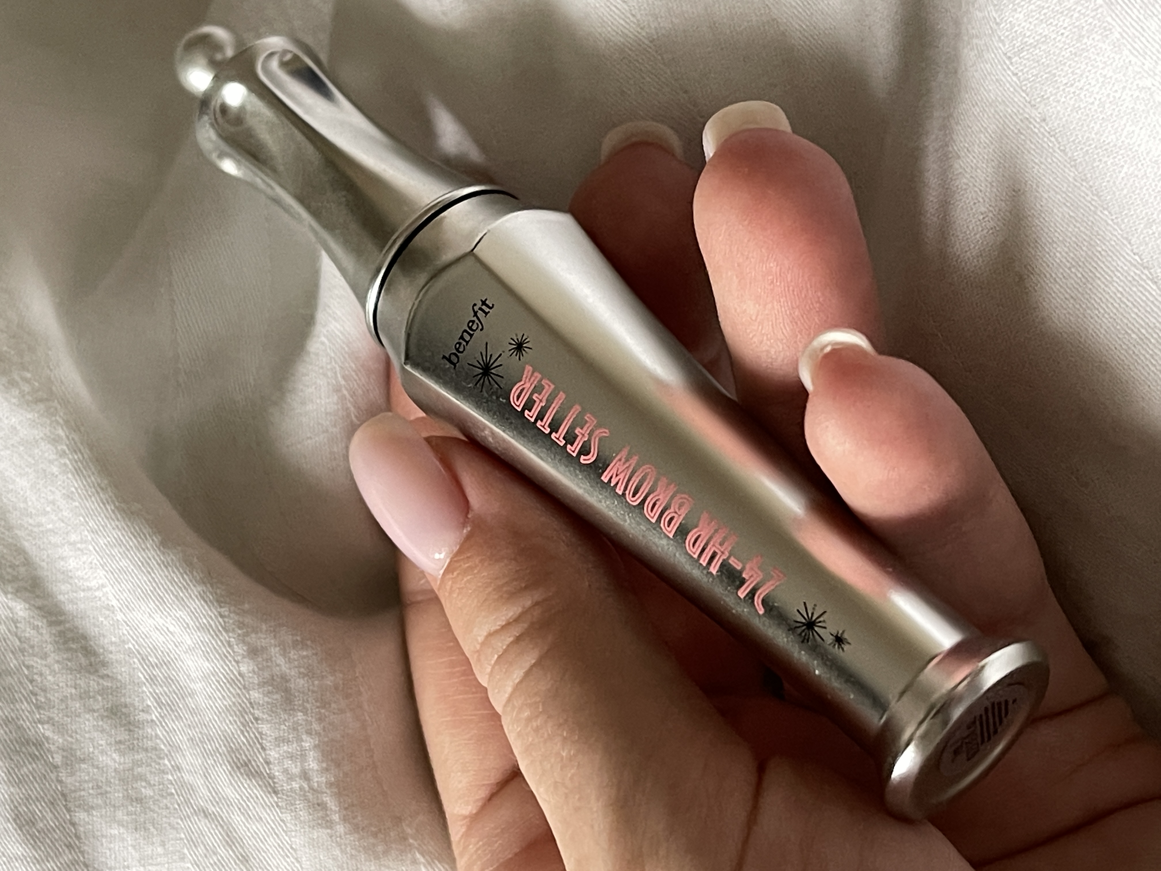 Краш-тест гелю для брів Benefit Gel Benefit 24-Hour Brow Setter