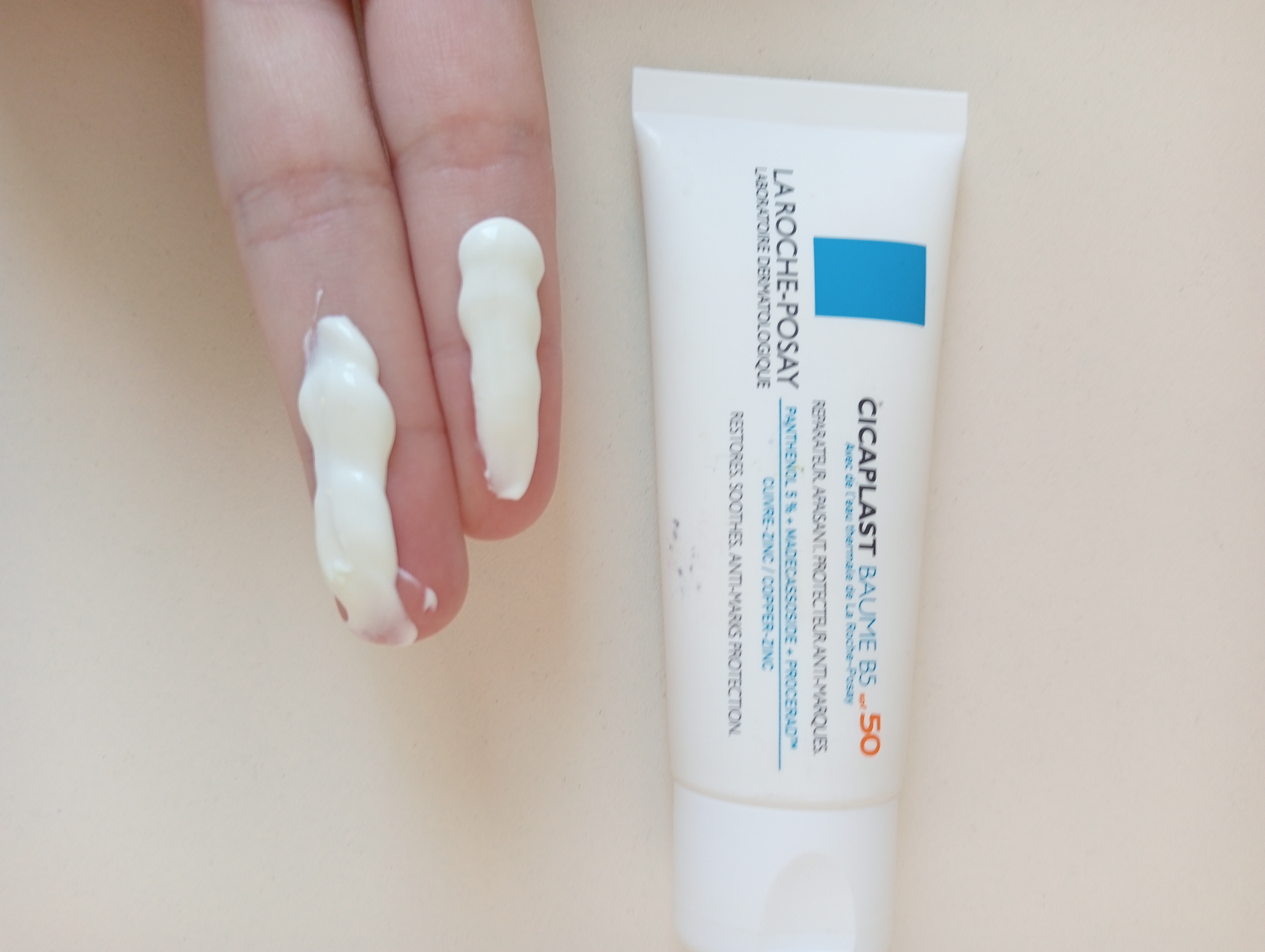 Крем для обличчя Cicaplast SPF 50 від La Roche Posay