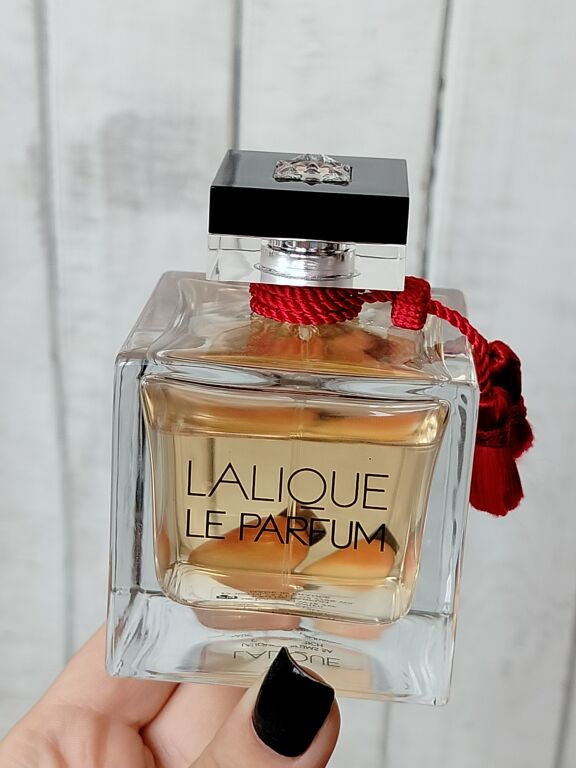 Lalique Le Parfum