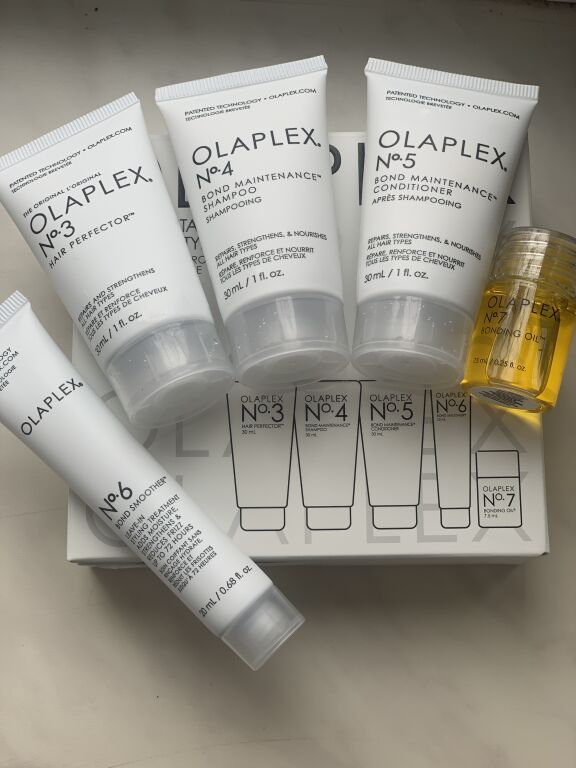 Olaplex strong start hair kit:repair and style