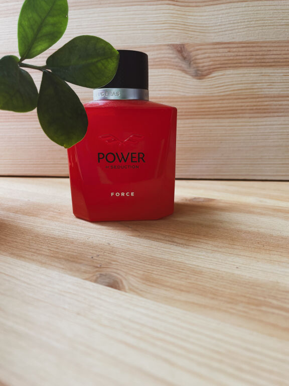 Чоловічі парфуми Power