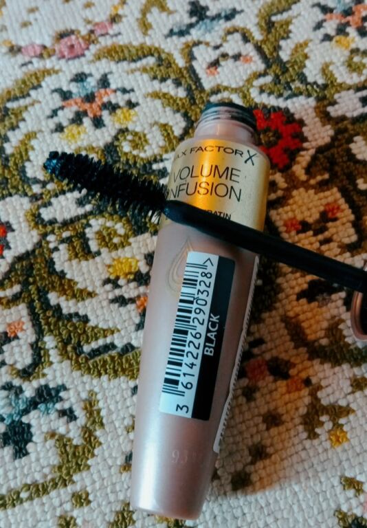 Туш для вій - Max Factor Volume Infusion Mascara Biotin + Keratin