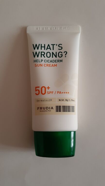 Бюджетний сонцез�ахисний крем Frudia What's Wrong? Help Cicaderm Sun Cream SPF 50+/PA++++