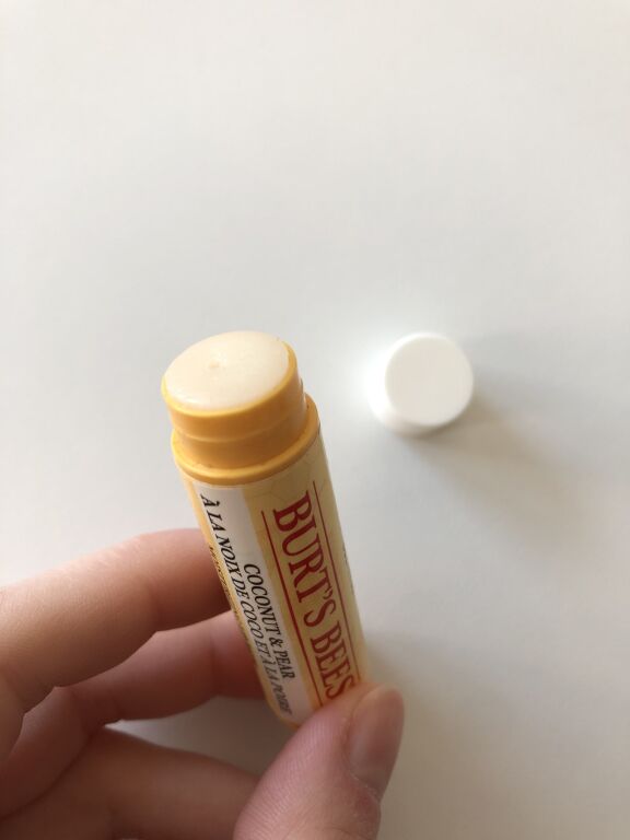 Зволожуючий бальзам для губ Burt’s Bees Coconut & Pear