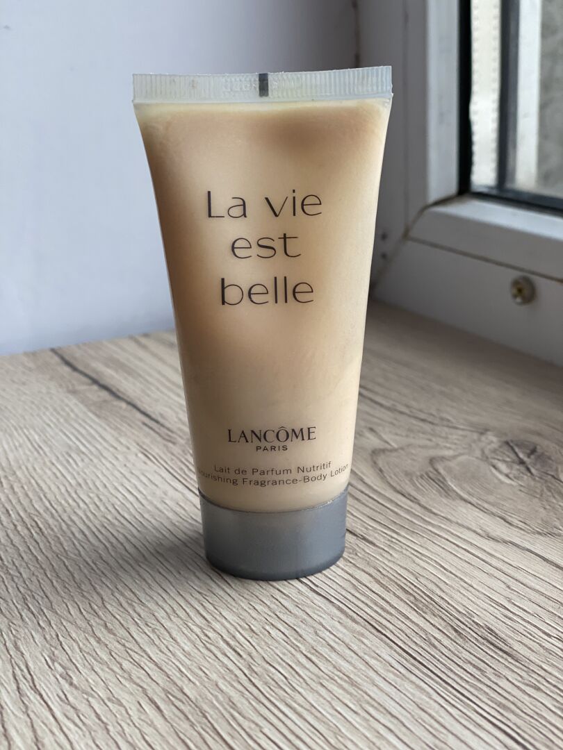 Лосйон для тіла Lancôme La vie est belle